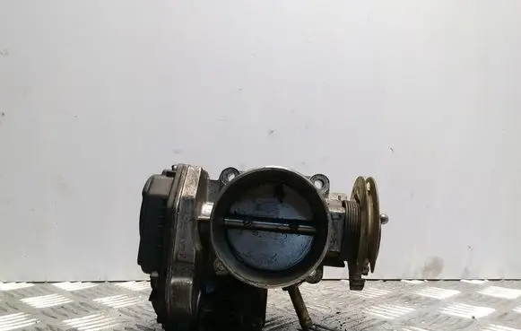 Audi A6 S6 C5 4B Throttle valve 078133063A