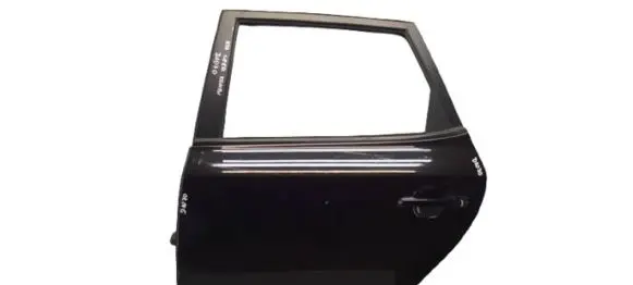 KIA Ceed Rear door