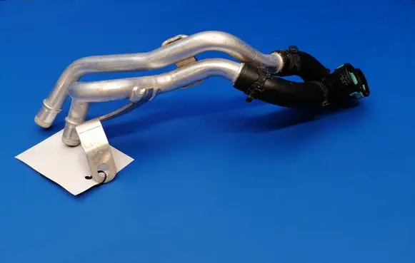 Land Rover Discovery 5 Engine coolant pipe/hose HPLA18C553GB F5DTNPA66GF30EPDM
