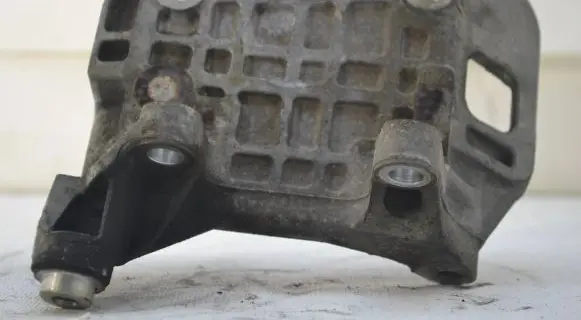 Audi A6 S6 C7 4G Generator/alternator bracket 059903143AJ 18638