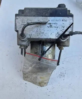 Mercedes-Benz C W202 ABS Pump 0024319312