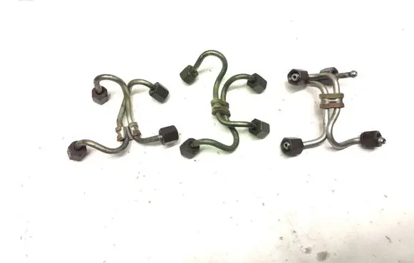 BMW 5 E60 E61 Fuel injector supply line/pipe 13537804238 13537804239