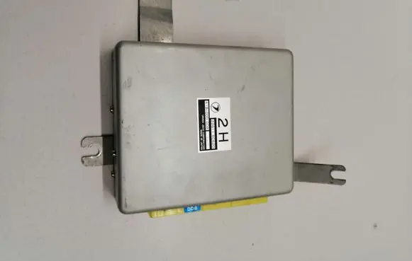 Subaru Legacy Engine control unit/module 22611AC620 A18000DD8
