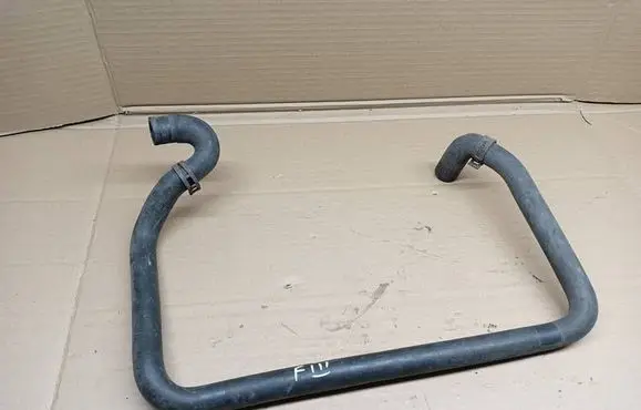 Skoda Fabia Mk3 (NJ) Engine coolant pipe/hose