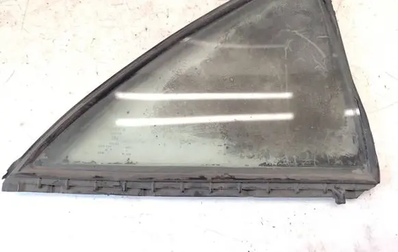 Toyota Camry Rear vent window glass DOT404 AS2 M352