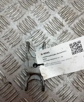 Volkswagen PASSAT B7 Fuel Injector clamp holder 
