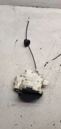 Audi A4 S4 B7 8E 8H Front door lock 8e1837016aa
