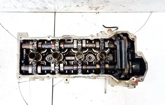 Nissan Almera N16 Engine head 