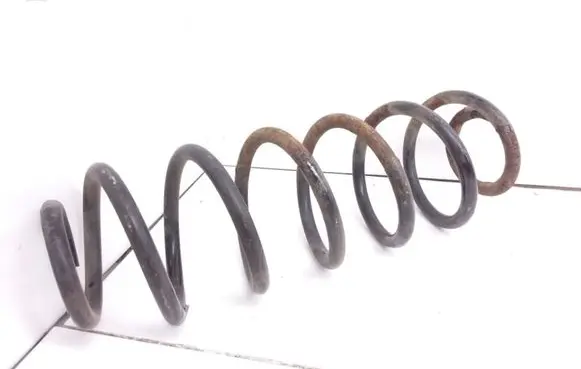 Skoda Octavia Mk1 (1U) Rear coil spring