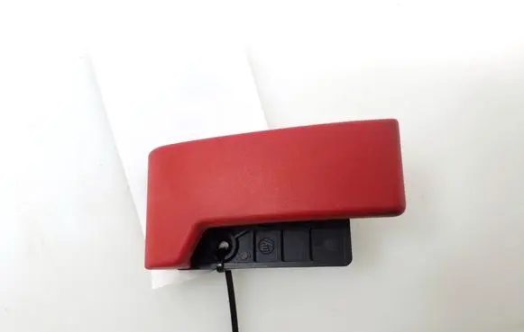 Engine bonnet (hood) release handle