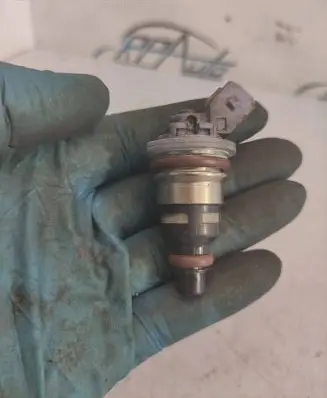 Ford Galaxy Fuel injector 95WFAC 569062801