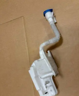 Cupra Formentor Windshield washer fluid reservoir/tank 5FF955453 5WA955453A 5FF955448