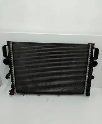 Mercedes-Benz E W211 Coolant radiator 2115000102 A215000154