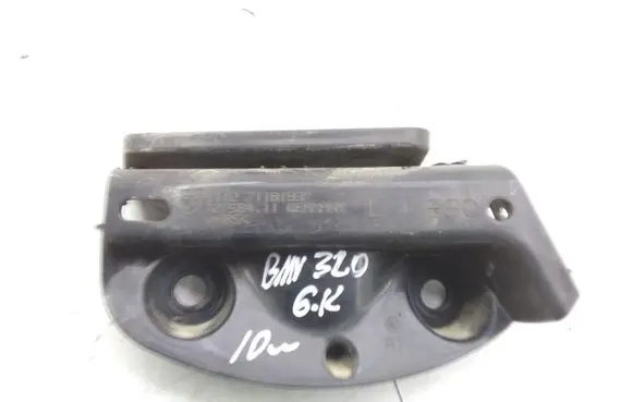 BMW 3 E90 E91 Rear bumper mounting bracket 51127118193