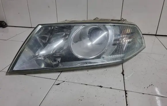 Skoda Octavia Mk2 (1Z) Headlight/headlamp 1Z1941017N 00HR00DC 10118102A