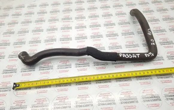 Volkswagen PASSAT B7 Engine coolant pipe/hose 3AA122157