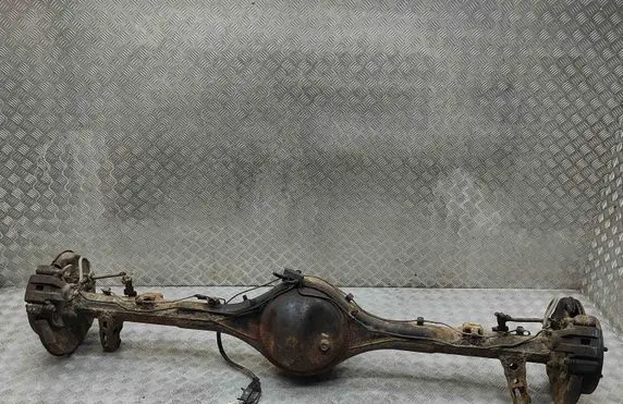Toyota Tundra II Rear axle beam 411100C061 421100C030