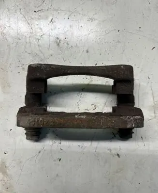 Opel Insignia A Rear brake caliper