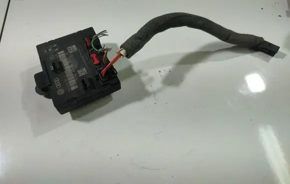 Skoda Superb B6 (3T) Door control unit/module 8X0959795D