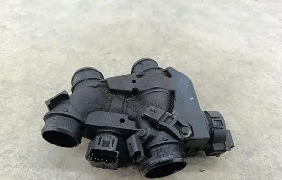 Citroen C4 Grand Picasso Throttle body valve 9657485480