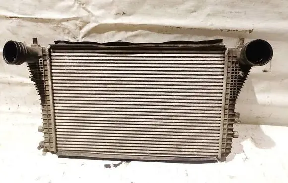 Volkswagen Golf V Intercooler radiator 1K0145803L