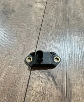 Mercedes-Benz E W211 Airbag deployment crash/impact sensor 0025426918 01W12