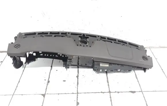 Mercedes-Benz CLS C218 X218 Dashboard A2186802287