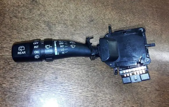 Hyundai Tucson JM Wiper control stalk 202003218