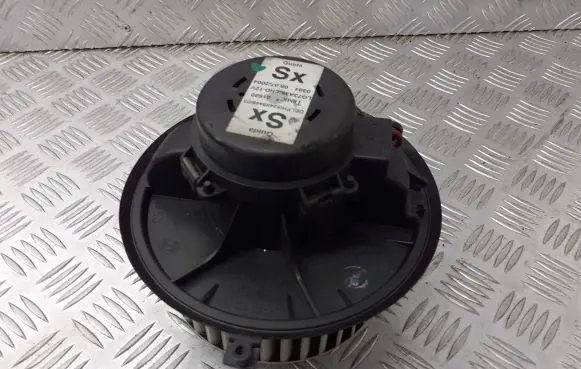 Alfa Romeo 147 Front door blower motor 52488448