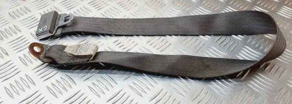 Subaru Forester SF Middle seatbelt (rear) F2035T