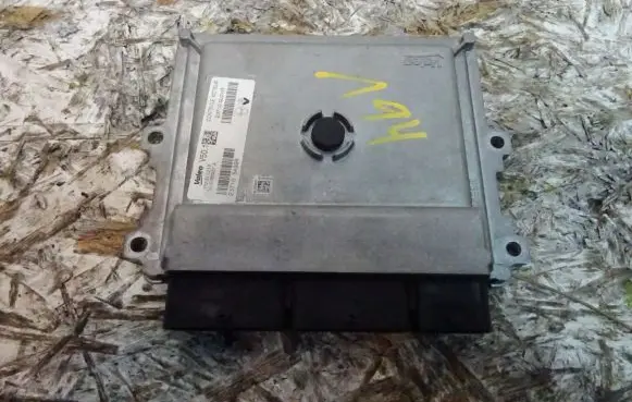 Dacia Sandero Engine control unit/module ECU 237109221R