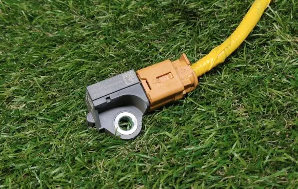 Hyundai Santa Fe Airbag deployment crash/impact sensor 959302W000