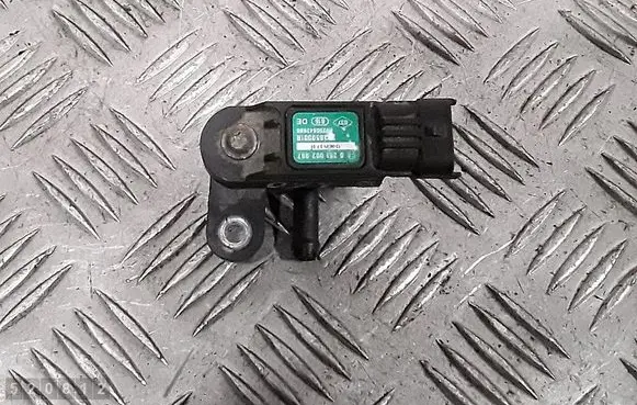 Dacia Duster Exhaust gas pressure sensor 0281002997 H8200843680