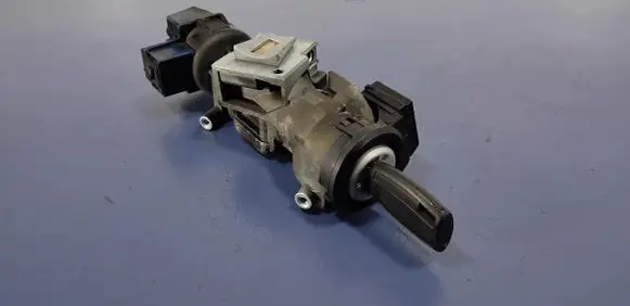 Ford Focus C-MAX Ignition lock 3M51-3F8800-AG
