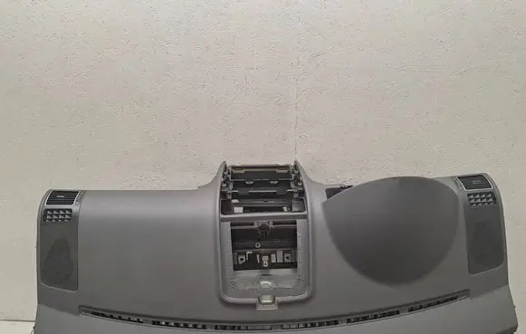 Volkswagen Touran II Dashboard 1T1857669 1T1857009 1T1857067C