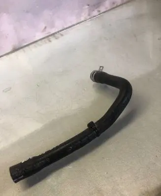Mercedes-Benz GLA H247 Engine coolant pipe/hose A2822009100