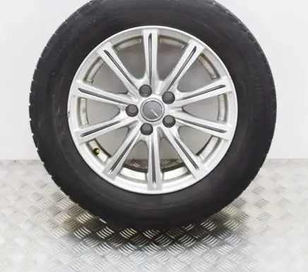 Toyota Prius (XW50) R15 alloy rim 