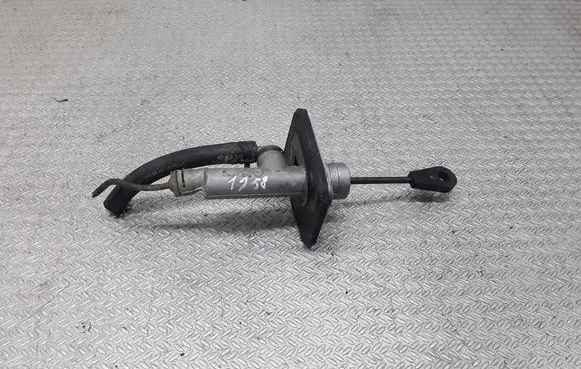 Clutch master cylinder
