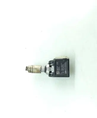 BMW 7 G11 G12 Tire pressure sensor 6872774