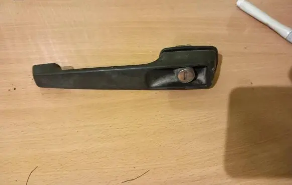 Mercedes-Benz 100 W631 Front door exterior handle