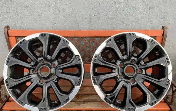 Jeep Grand Cherokee WL R18 alloy rim 