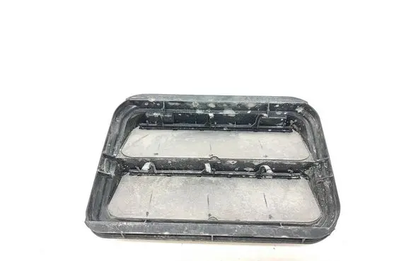 Renault Captur II Quarter panel pressure vent 7700838358