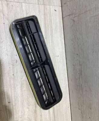 Mercedes-Benz C W204 Quarter panel pressure vent A2128300242
