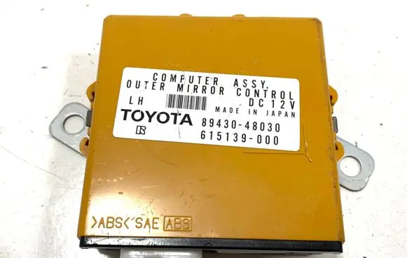 Lexus RX 330 - 350 - 400H Wing mirror control module 615139000 8943048030