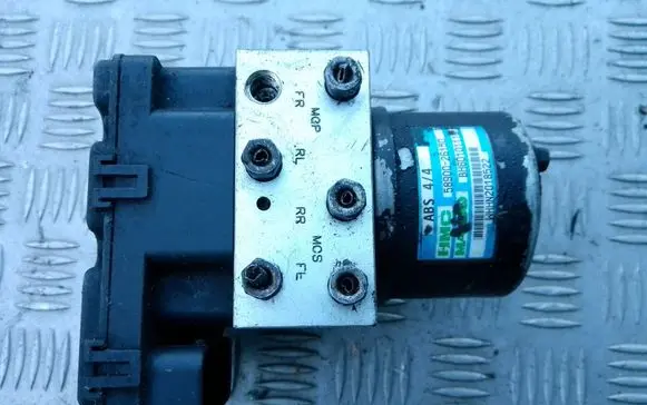 Hyundai Santa Fe ABS Pump 9566026500 5WY7113B 58900-26150