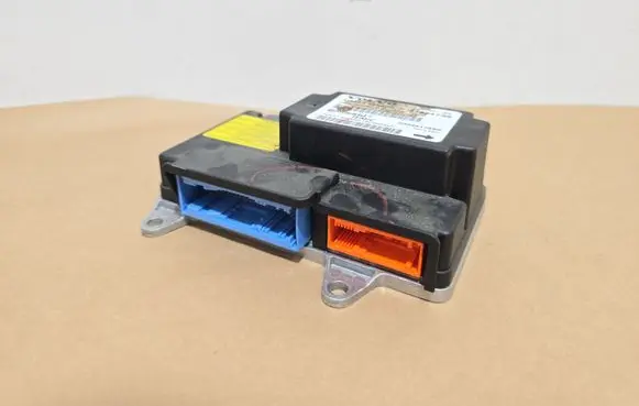 Volvo C30 Airbag control unit/module 31334738
