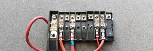 Volkswagen Transporter - Caravelle T5 Fuse module 7H0937550A 7H6970187
