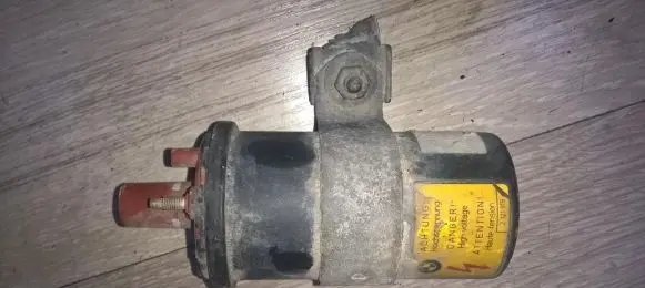 BMW 7 E32 High voltage ignition coil 2121919