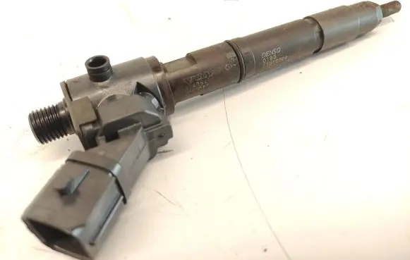 Volvo V60 Fuel injector VEA132370010AAB 36010045