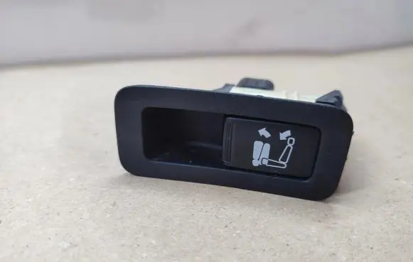 Peugeot 4007 Seat control switch 8610A048